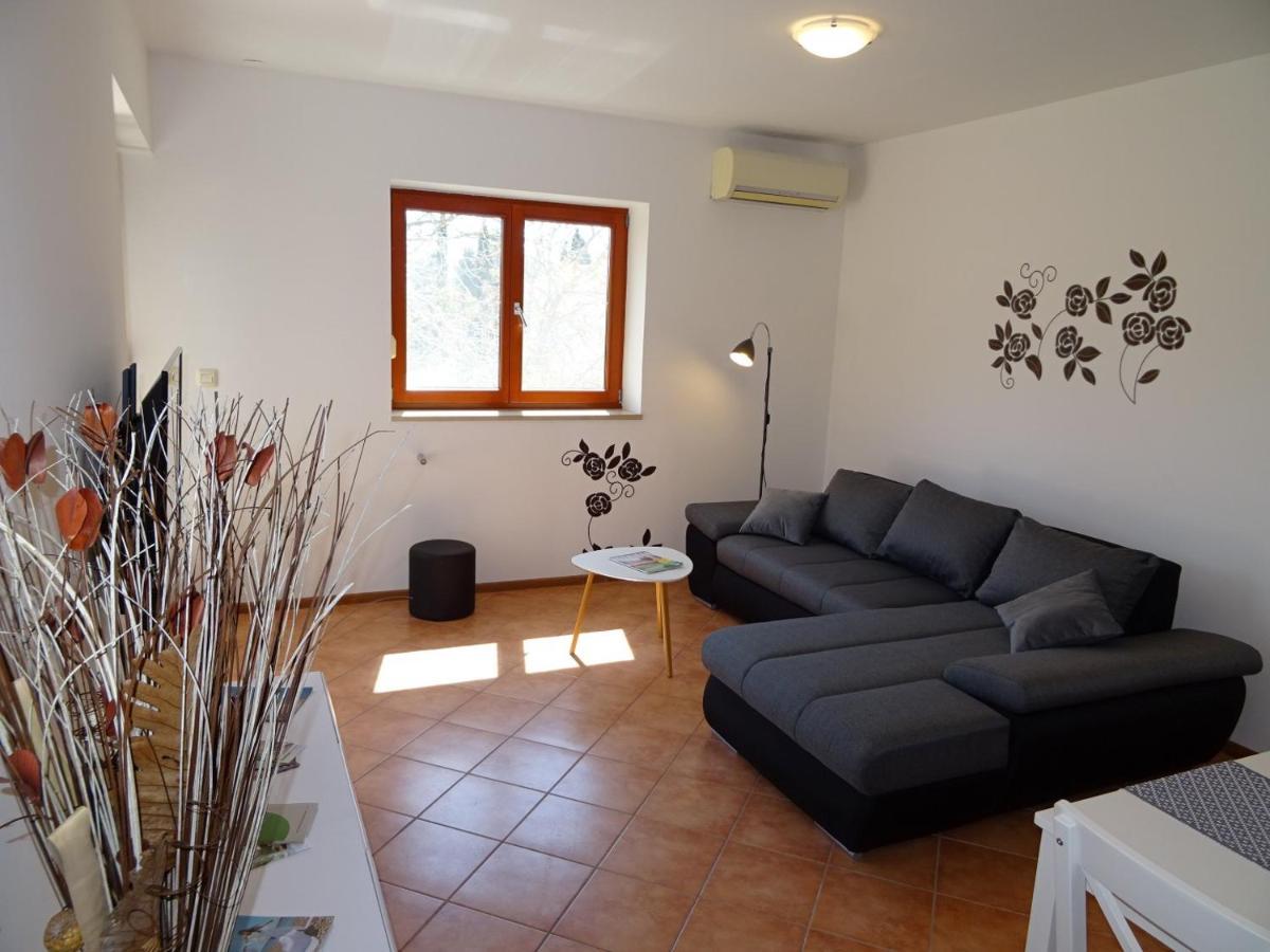Apartment Erika Premantura Kültér fotó