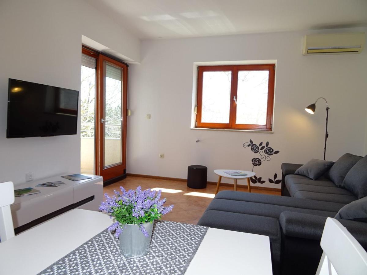 Apartment Erika Premantura Kültér fotó