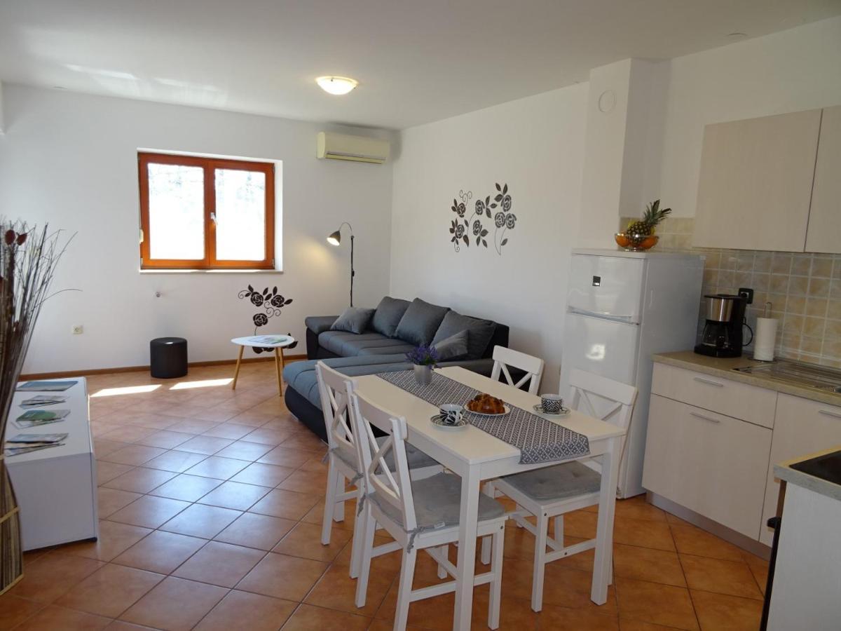 Apartment Erika Premantura Kültér fotó
